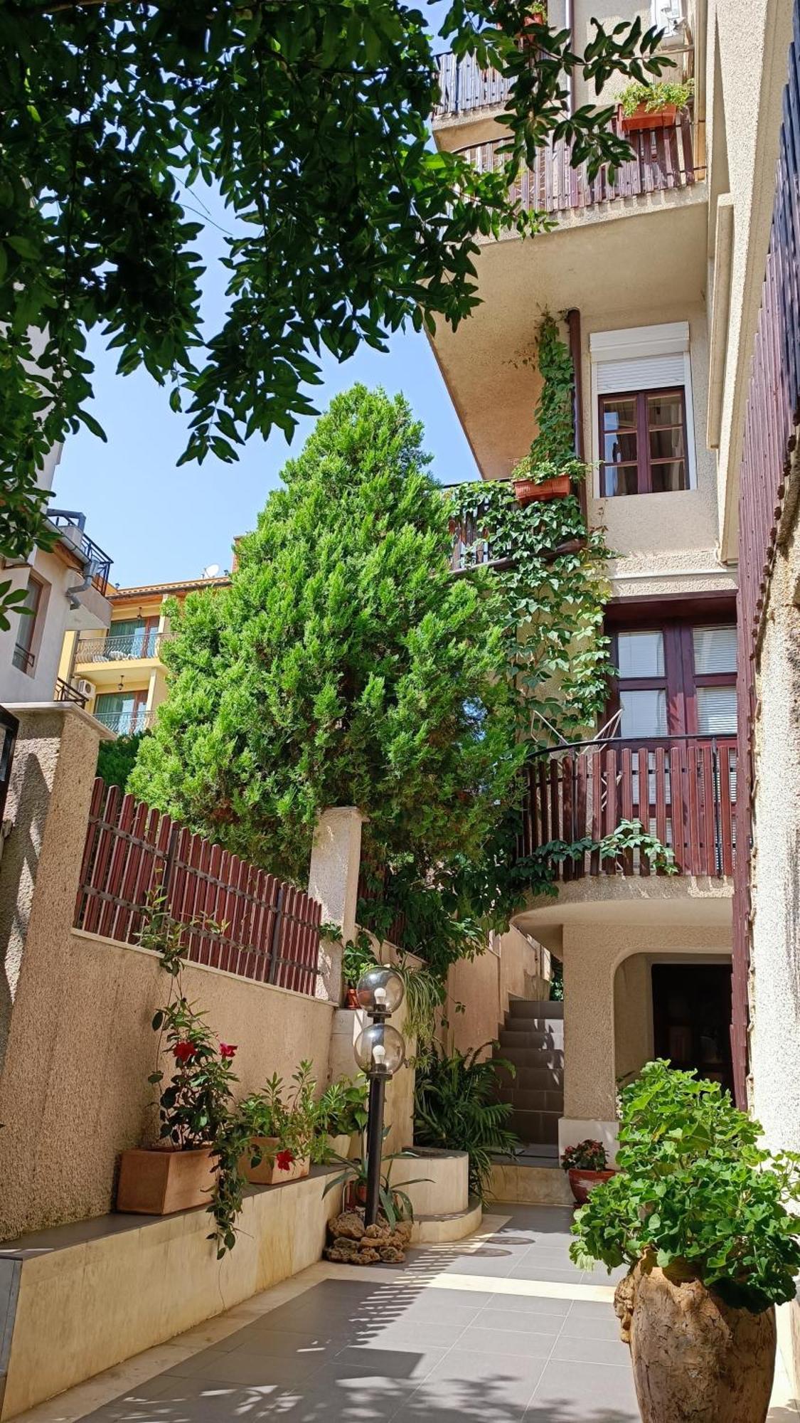 Villa Rosi Sozopol Exteriör bild